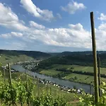 Ferienwohnung-mesenich * Целль-ан-дер-Мозель